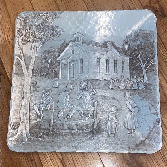 Wendell August Forge Aluminum Plate - Picture 1 of 8